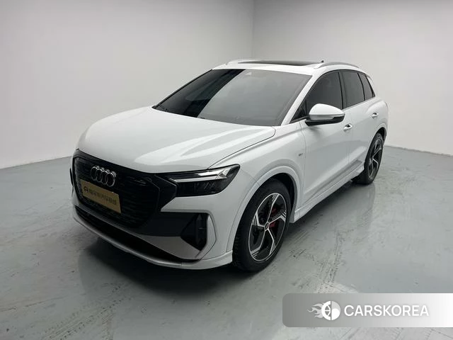 Audi Q4 e-tron 2022 Белый из Китая, фото 6
