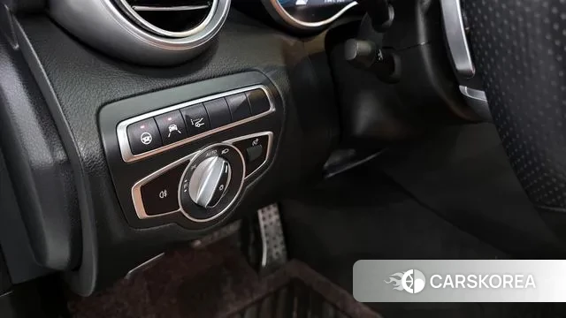 Mercedes-Benz C-Class W205 2021 Белый из Кореи, фото 6