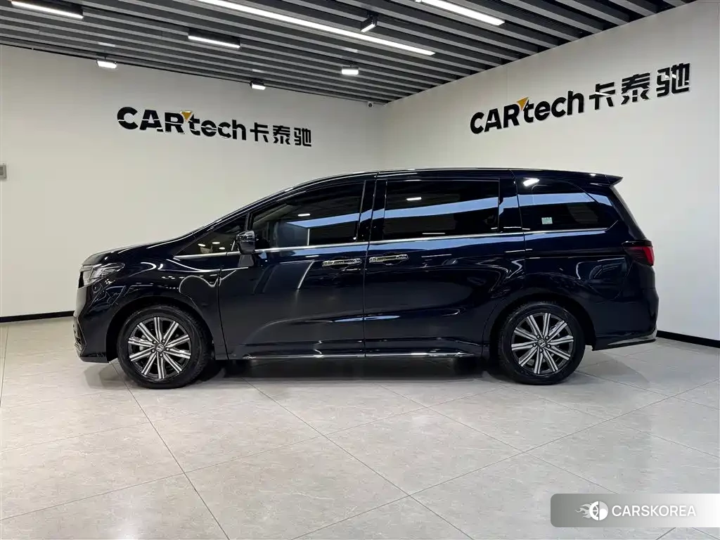 Honda Odyssey 2026 Синий из Китая, фото 6