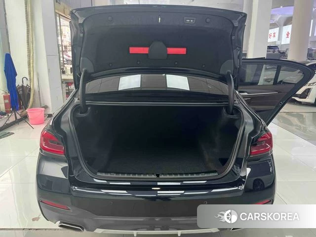 BMW 5 series 2023 Черный из Китая, фото 6