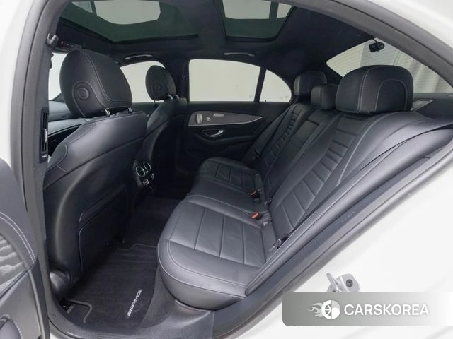 Mercedes-Benz E-Class W213 2022 Белый из Кореи, фото 6