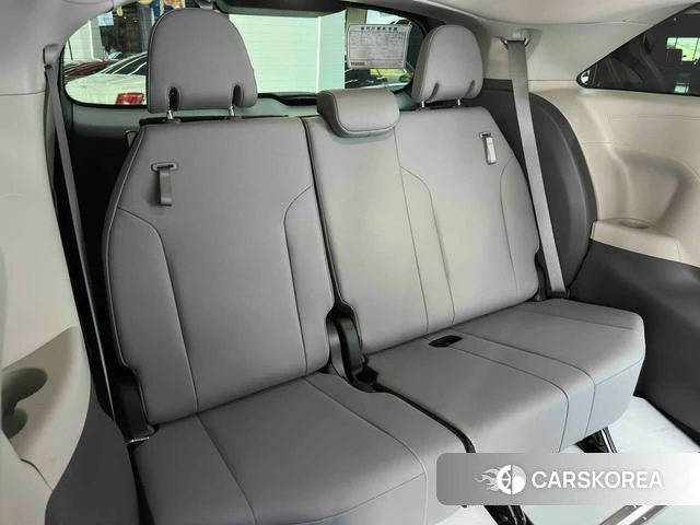 Toyota Grevia 2024 Черный из Китая, фото 6