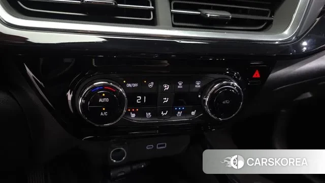 Chevrolet (GM Daewoo) Trax Crossover 2023 Белый из Кореи, фото 6