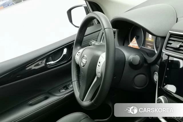 Nissan TIIDA 2022 Красный из Китая, фото 6