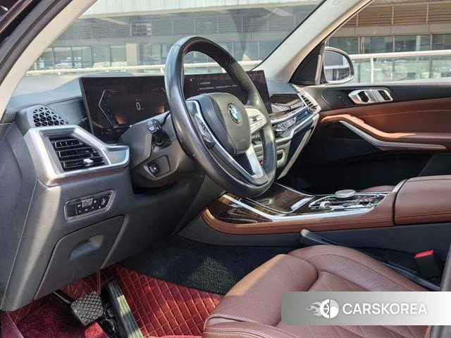 BMW X7 2023 Черный из Китая, фото 6