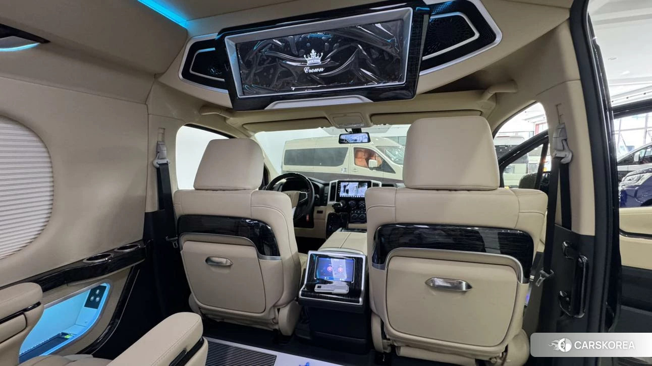 Toyota Hiace 2026 Черный из Китая, фото 6