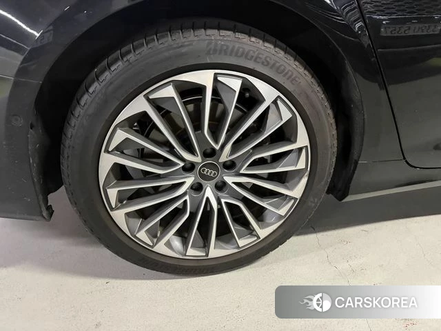 Audi A6 (C8) 2025 Черный из Кореи, фото 6