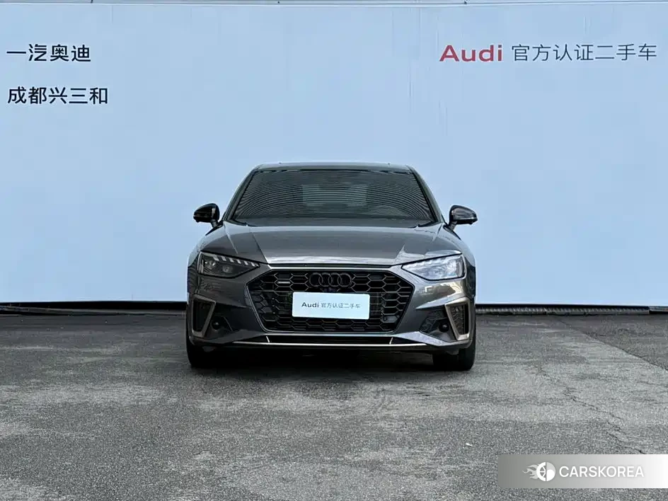 Audi A4L 2024 Silver/gray из Китая, фото 6