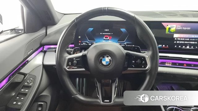 BMW 5 Series (G60) 2023 Белый из Кореи, фото 6