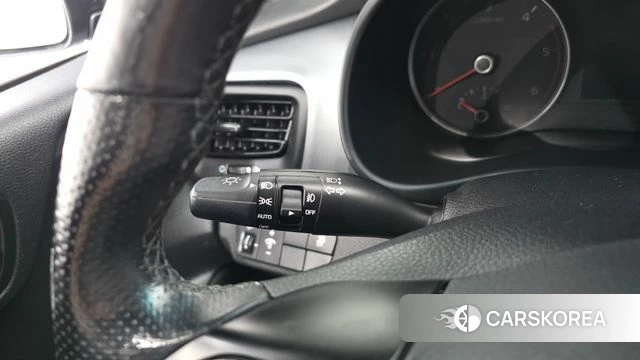 Kia Stonic 2018 Серый из Кореи, фото 6