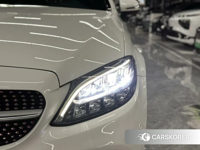 Mercedes-Benz Class C (imported) 2021 Белый из Китая, фото 6