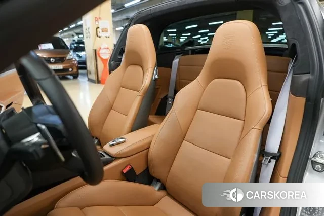 Porsche 911 2018 Серебряный из Кореи, фото 6