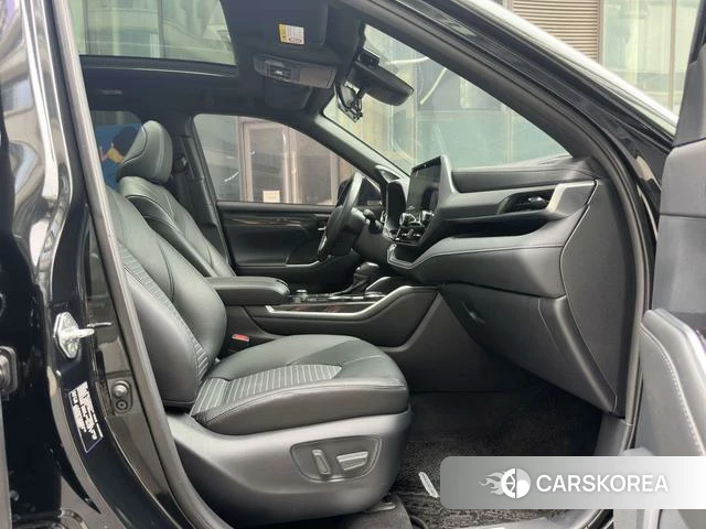 Toyota Crown Lufang 2023 Черный из Китая, фото 6