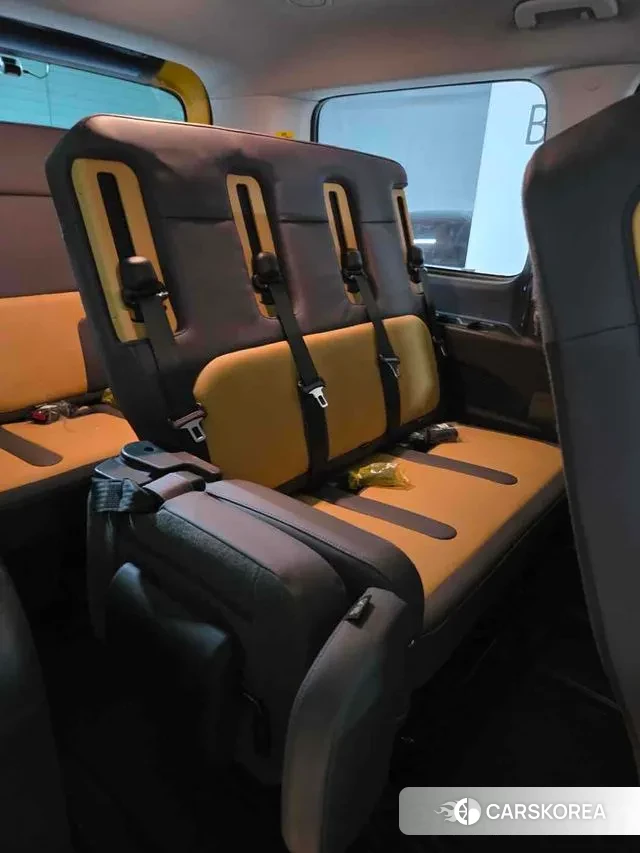 Hyundai Staria 2025 Желтый из Кореи, фото 6