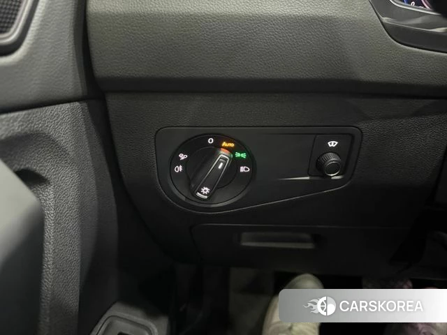 Volkswagen Tiguan second Generation 2021 Белый из Кореи, фото 6