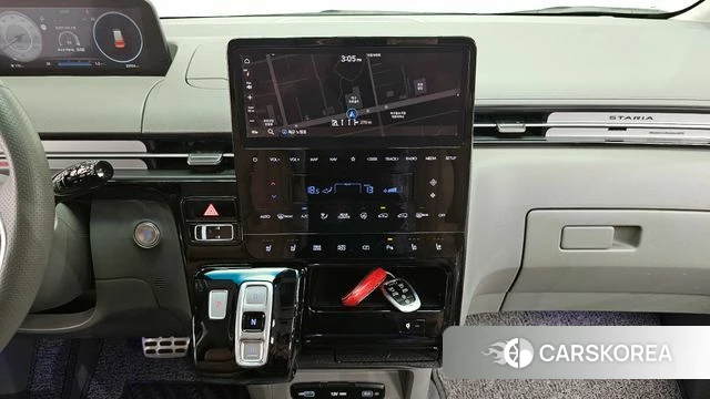 Hyundai Staria 2023 Белый из Кореи, фото 6