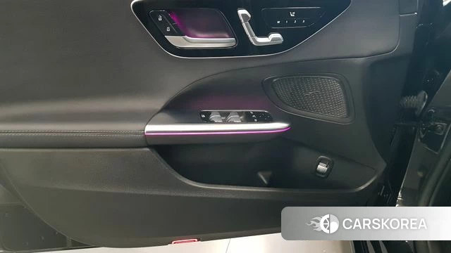 Mercedes-Benz C-Class W206 2022 Черный из Кореи, фото 6