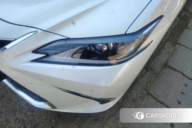 Lexus ES 2024 Белый из Китая, фото 6