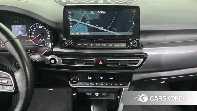 Kia Seltos 2022 Белый из Кореи, фото 6