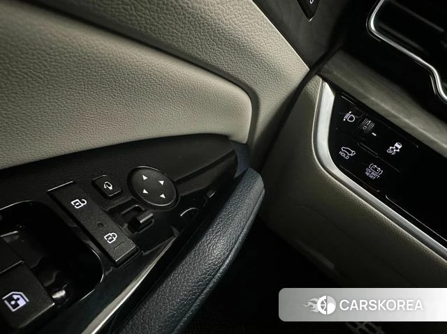 Kia Sportage 5th Generation Hybrid 2023 Белый из Кореи, фото 6