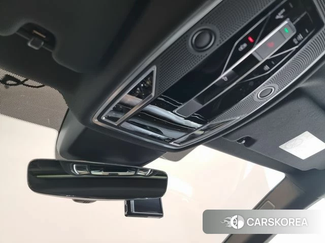 Audi A8 (D5) 2021 Черный из Кореи, фото 6