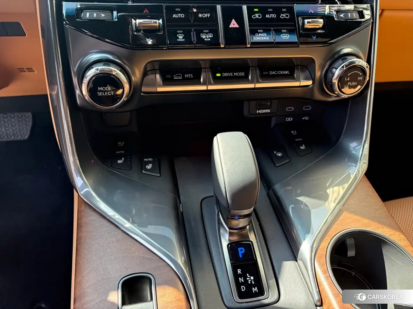 Lexus LX 2025 Черный из Китая, фото 6