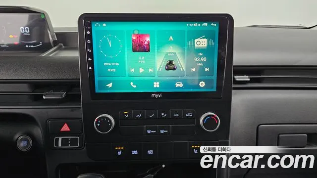 Hyundai Staria 2022 Белый из Кореи, фото 6