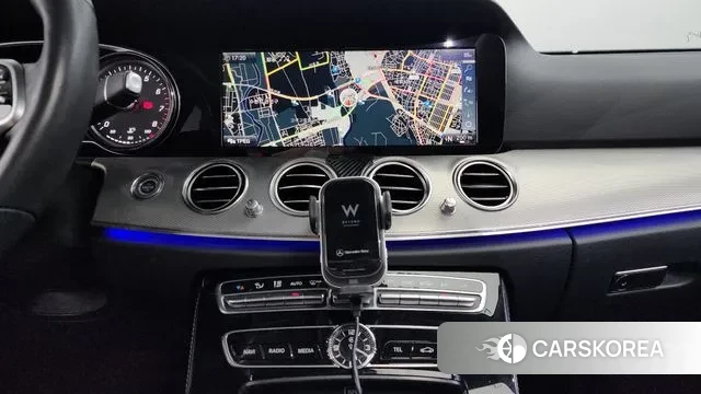 Mercedes-Benz E-Class W213 2018 Белый из Кореи, фото 6