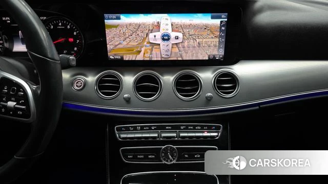 Mercedes-Benz E-Class W213 2019 Белый из Кореи, фото 6