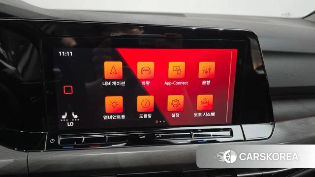 Volkswagen Golf 8th Generation 2022 Белый из Кореи, фото 6