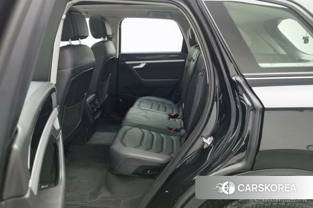 Volkswagen Touareg 2021 Черный из Китая, фото 6