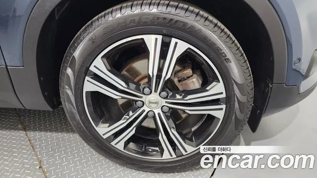 Volvo XC40 id 2671730 из Кореи 6