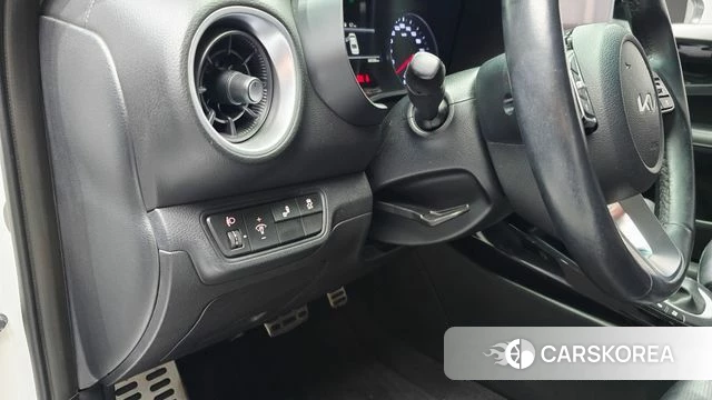 Kia The New K3 2nd generation 2022 Белый из Кореи, фото 6