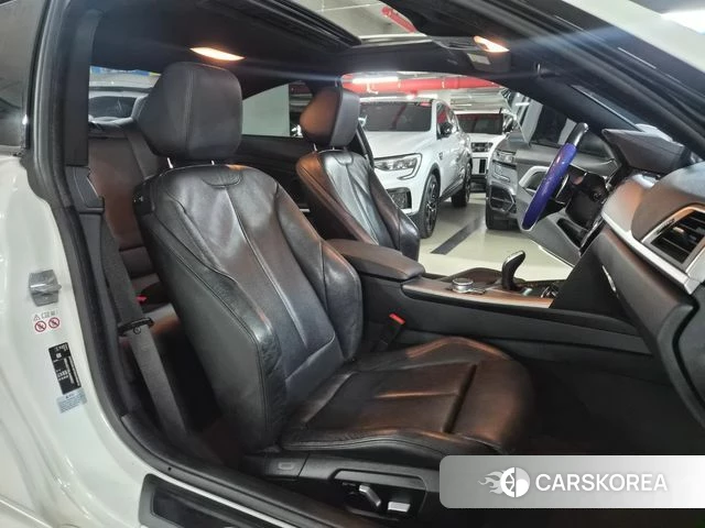 BMW 4 Series (F32) 2018 Белый из Кореи, фото 6