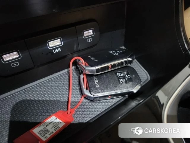 Kia Carnival 4th generation 2023 Белый из Кореи, фото 6