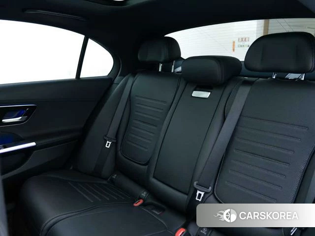Mercedes-Benz Class C 2023 Белый из Китая, фото 6
