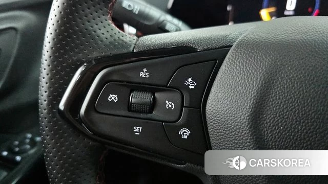 Chevrolet (GM Daewoo) Trax Crossover 2023 Белый из Кореи, фото 6