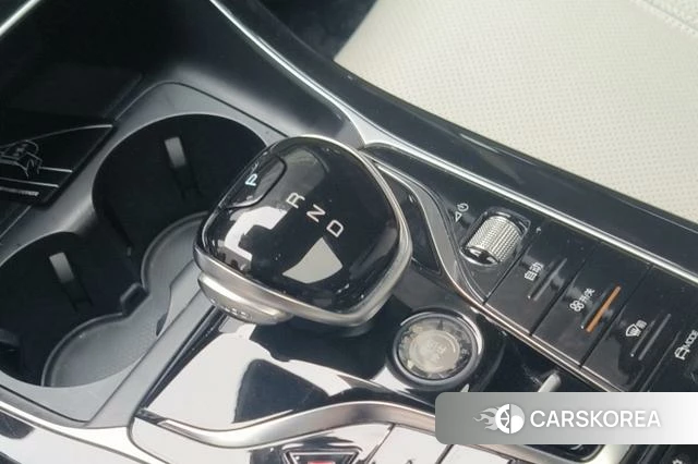 BYD Qin PLUS DM 2023 Белый из Китая, фото 6