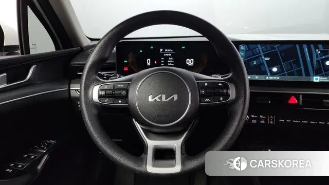 Kia The New K5 Hybrid 3rd generation 2023 Белый из Кореи, фото 6