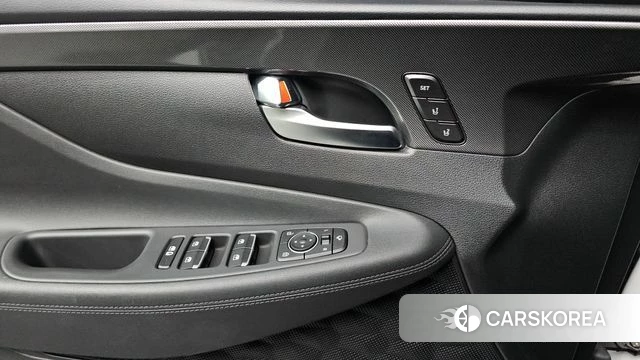 Hyundai The New Santa Fe 2023 Белый из Кореи, фото 6