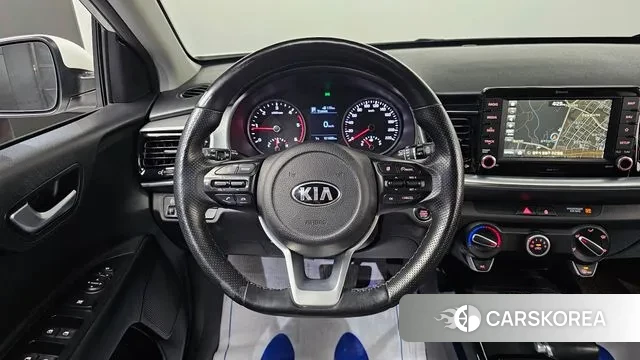 Kia Stonic 2018 Белый из Кореи, фото 6
