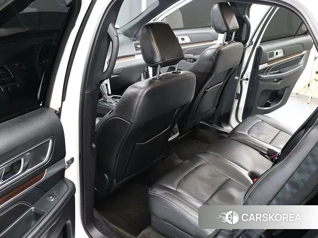 Ford Explorer 2018 Белый из Кореи, фото 6