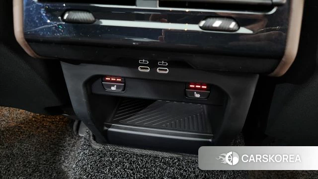 BMW 5 Series (G60) 2025 Светло-серебряный цвет из Кореи, фото 6