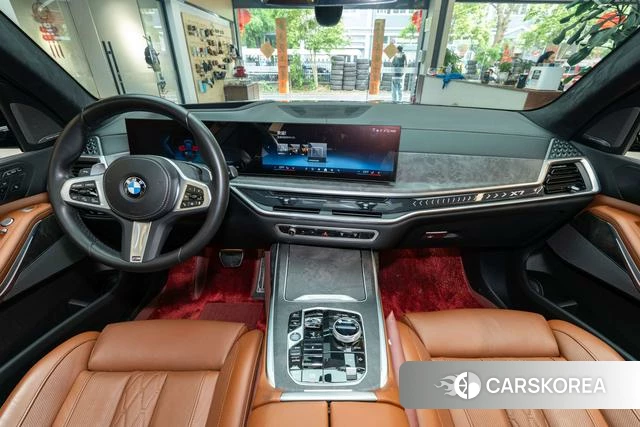 BMW X7 2024 Черный из Китая, фото 6