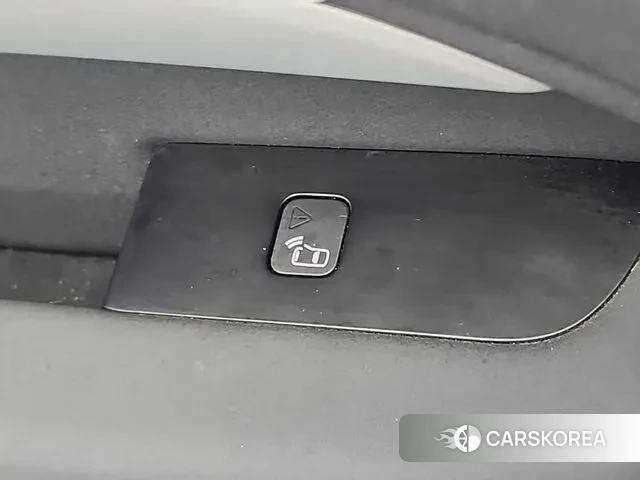 Land Rover Discovery 5 2020 Белый из Кореи, фото 6