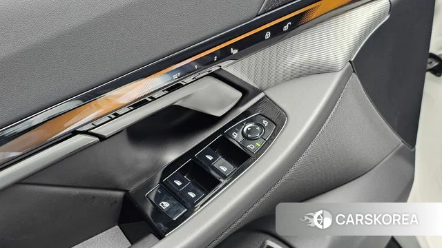 BMW 5 Series (G60) 2026 Белый из Кореи, фото 6