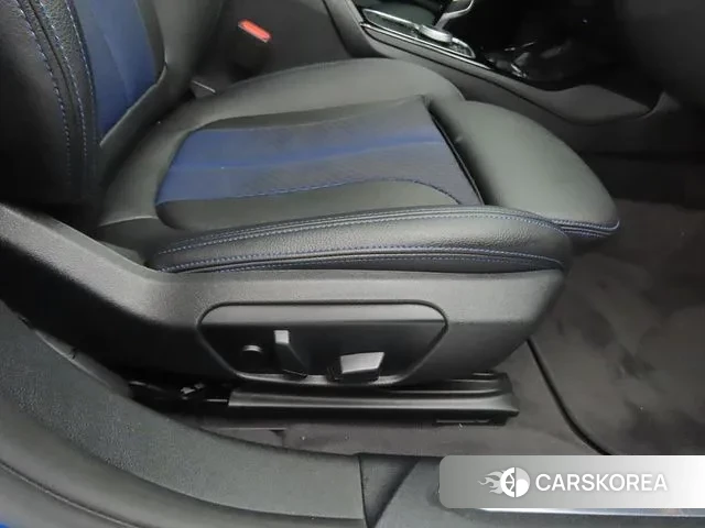 BMW 1 Series (F40) 2023 Синий из Кореи, фото 6