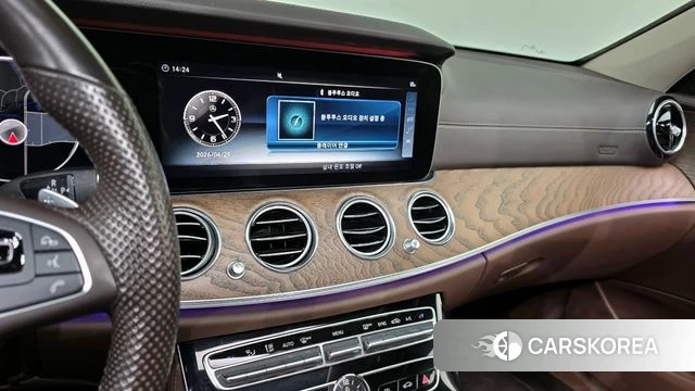 Mercedes-Benz E-Class W213 2018 Белый из Кореи, фото 6