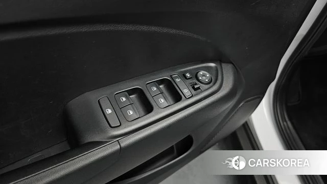 Hyundai Venue 2019 Белый из Кореи, фото 6
