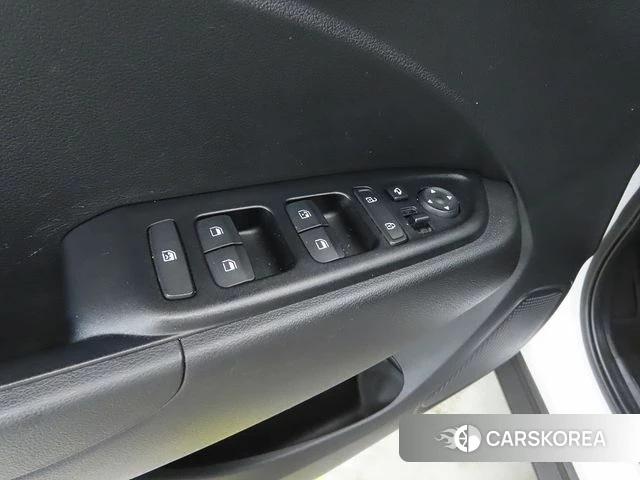 Hyundai Venue 2020 Белый из Кореи, фото 6